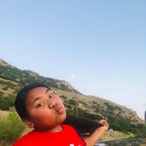 Meet your Posher, Elerena